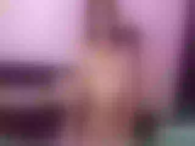 Live sex webcam photo for MaiiAngel #255544309