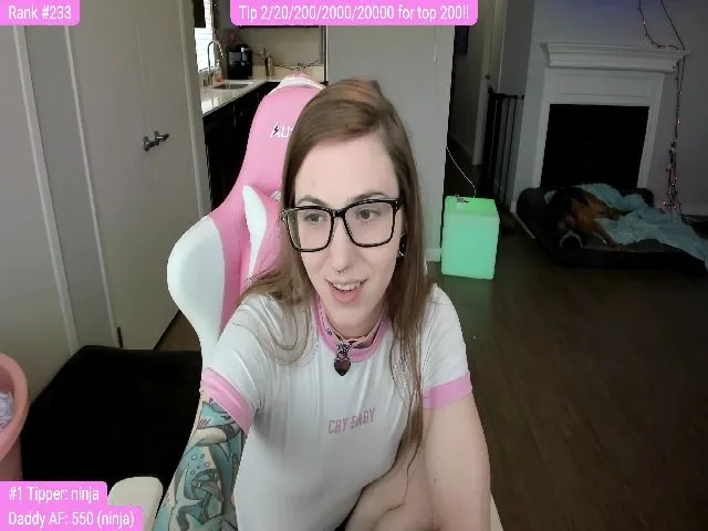 Live sex webcam photo for TheSharkQueen #254589419