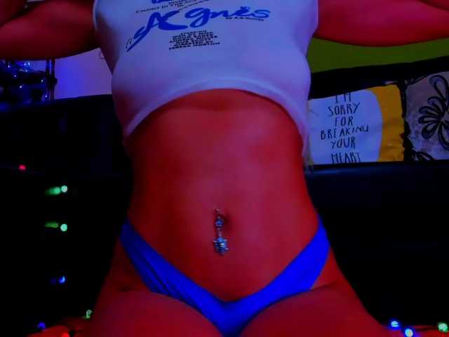 Live sex webcam photo for BlondeZ #241678339