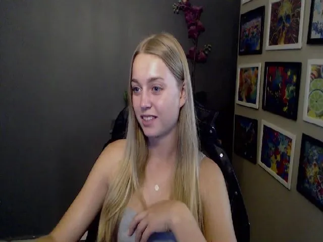 Live sex webcam photo for LUSTerica #260585802