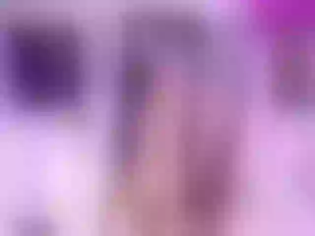 Live sex webcam photo for EmmySweett #265219988