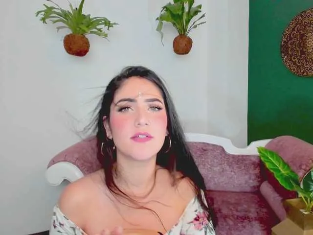 Live sex webcam photo for NiaCollins #240992004