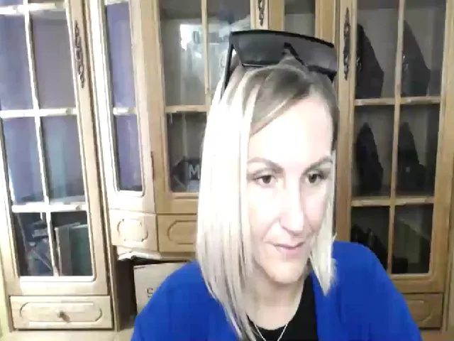 Live sex webcam photo for MiliEsiens #256195020