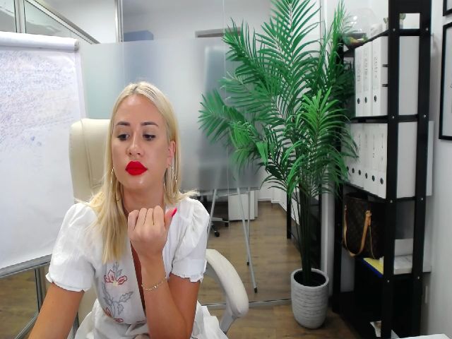 Live sex webcam photo for Office_Fun #265417190