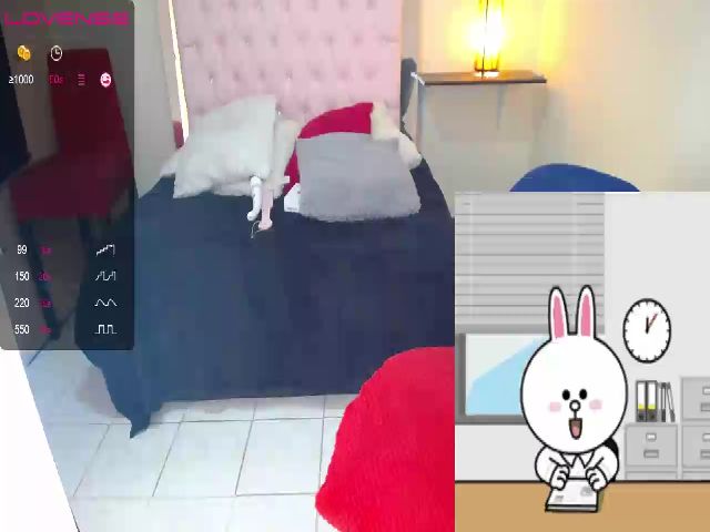 Live sex webcam photo for LESLY_LAURA #254499071