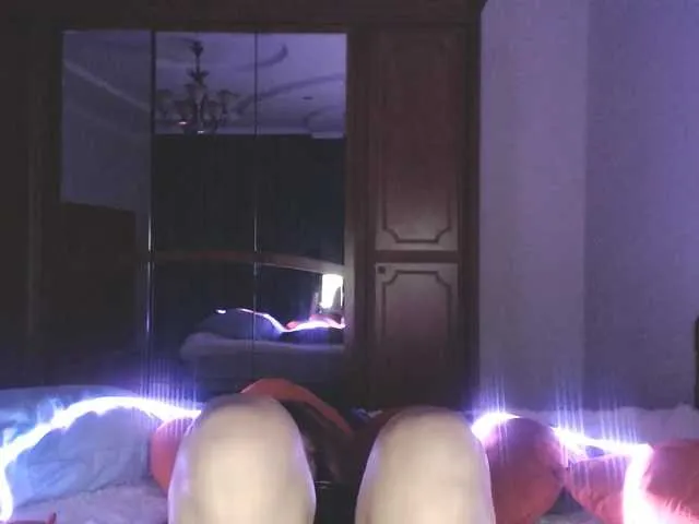 Live sex webcam photo for LusyTen #241082204