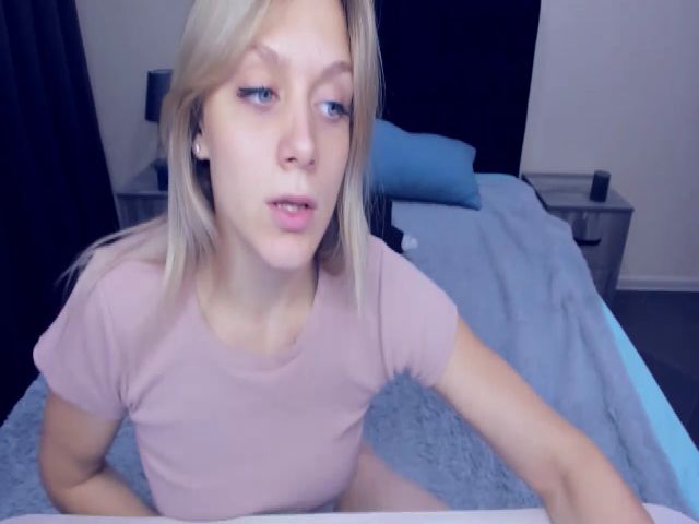 Live sex webcam photo for MeganKind #258447248