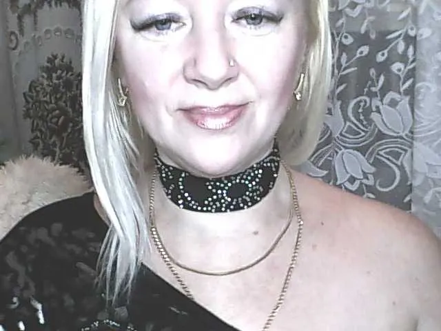 Live sex webcam photo for AnnaSnowy #241123181