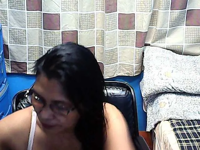 Live sex webcam photo for hOtGranny4u #241039498