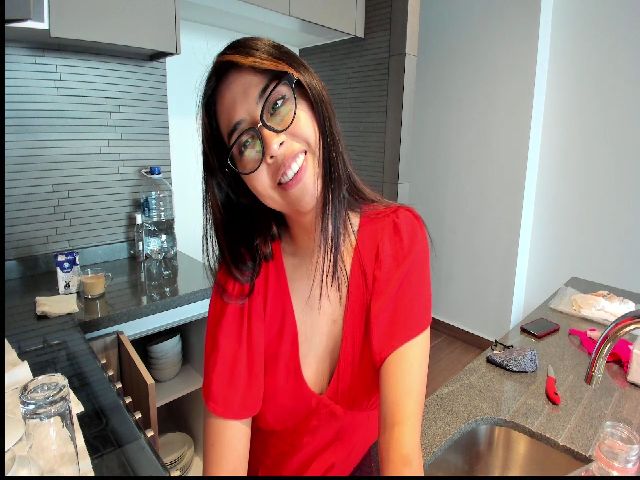 Live sex webcam photo for LovelyEvaa #253912558