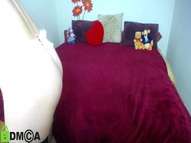 Live sex webcam photo for AlexiaBi #263647039