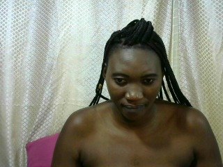 Live sex webcam photo for Sexyjuicyclit #240815955