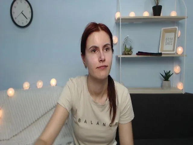 Live sex webcam photo for MollyTravis #258994287