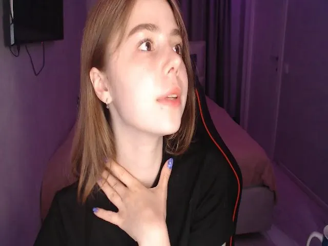 Live sex webcam photo for TriplePrinces #263808441