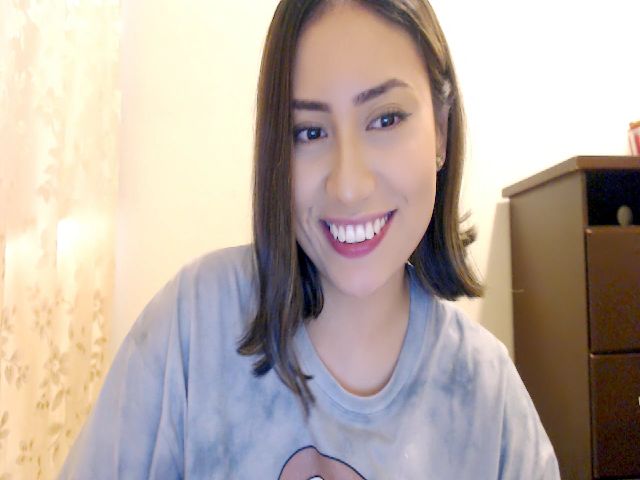Live sex webcam photo for Day_Anna #258270804