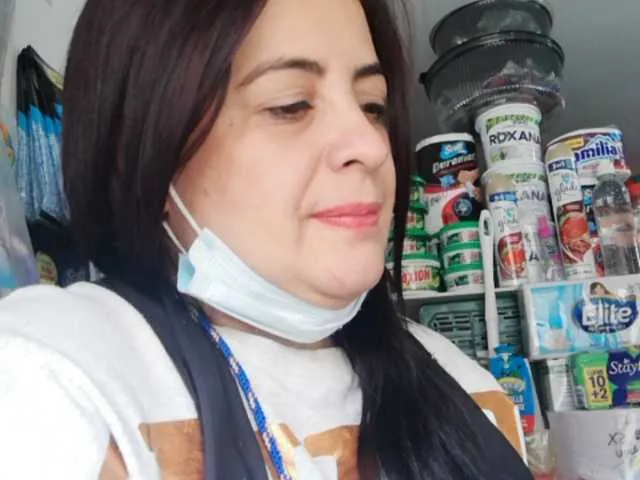 Live sex webcam photo for latinaamorosa #241289460