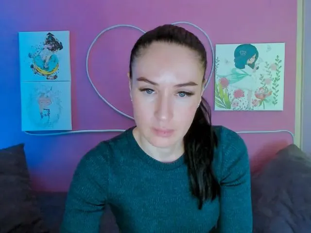 Live sex webcam photo for Lilly_Shine #261942932