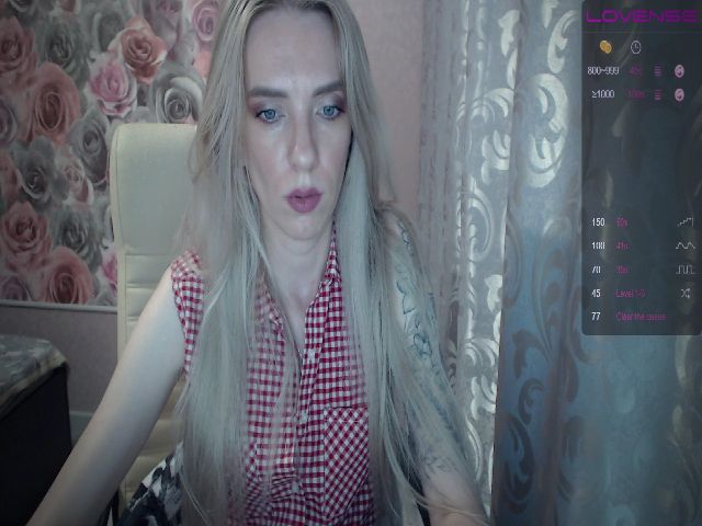 Live sex webcam photo for MaryJaness #260862074