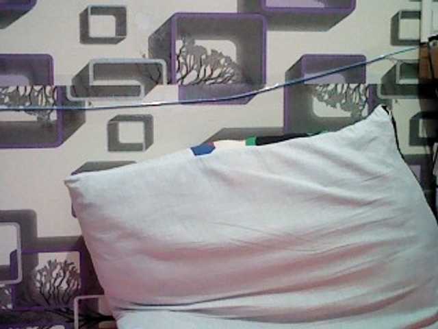 Live sex webcam photo for SexyRain22 #260117808