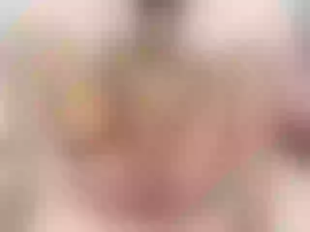 Live sex webcam photo for LeaQueen #252878790