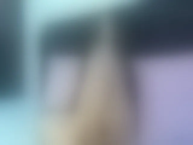 Live sex webcam photo for YoursLauren #252946124