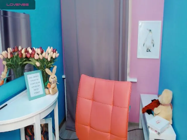 Live sex webcam photo for XJG99 #253793220