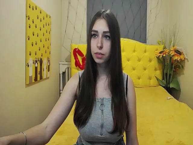 Live sex webcam photo for LindaJason #258183418