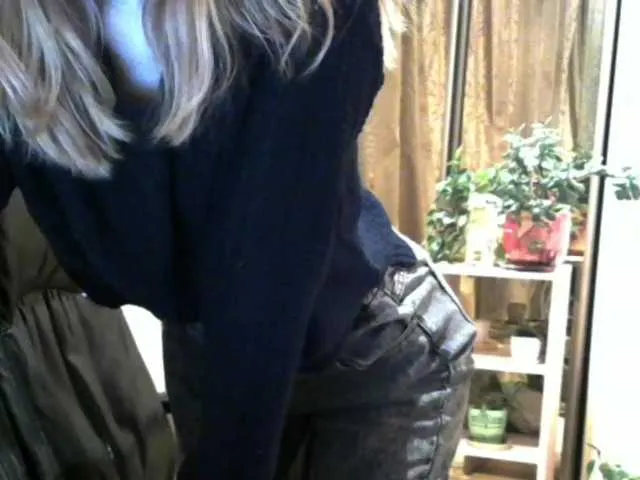 Live sex webcam photo for IlonaArizona #241163692