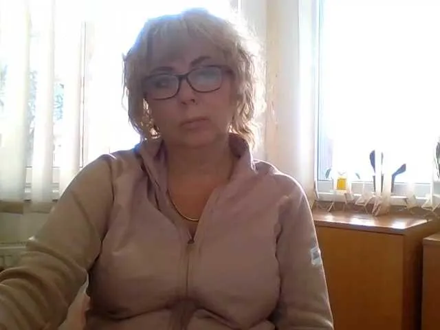 Live sex webcam photo for Luiziana111 #241350116