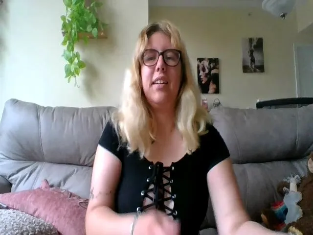Live sex webcam photo for cozychristine #263236555