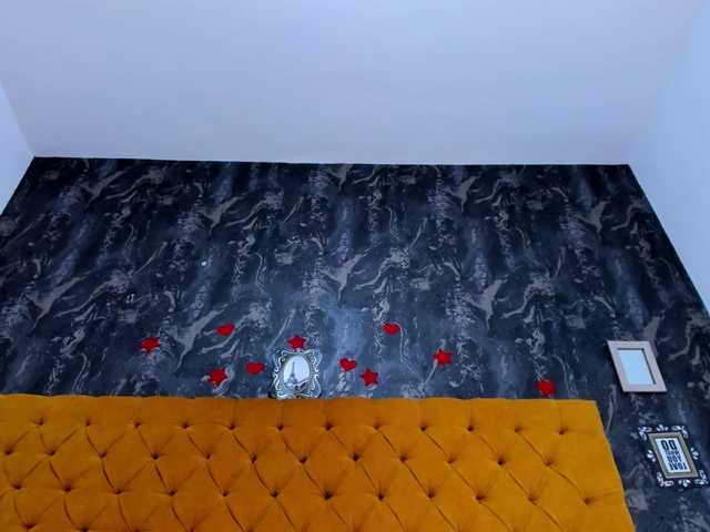 Live sex webcam photo for IdalyJohnson #262750124