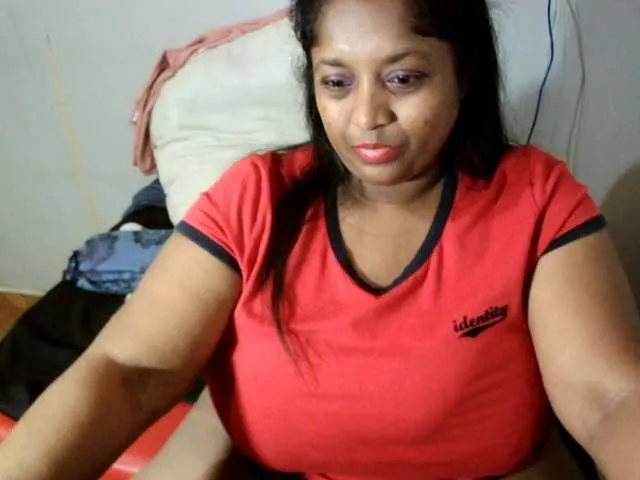Live sex webcam photo for Indiantasha #287986088