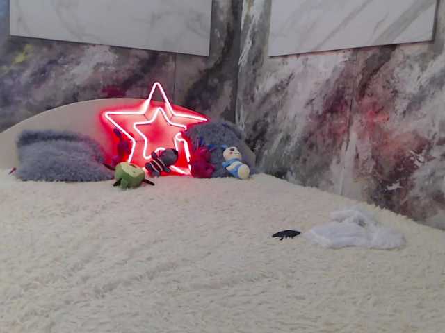 Live sex webcam photo for popsyy #246319447