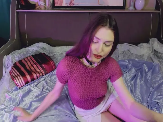 Live sex webcam photo for MadFrau #255728625