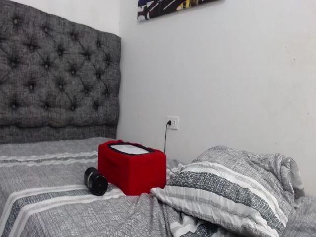 Live sex webcam photo for Andrea_greey #257962538