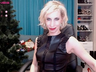 Live sex webcam photo for KirstenDesire #240882043