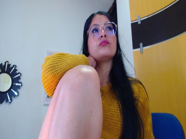 Live sex webcam photo for Merylintwig #261194728