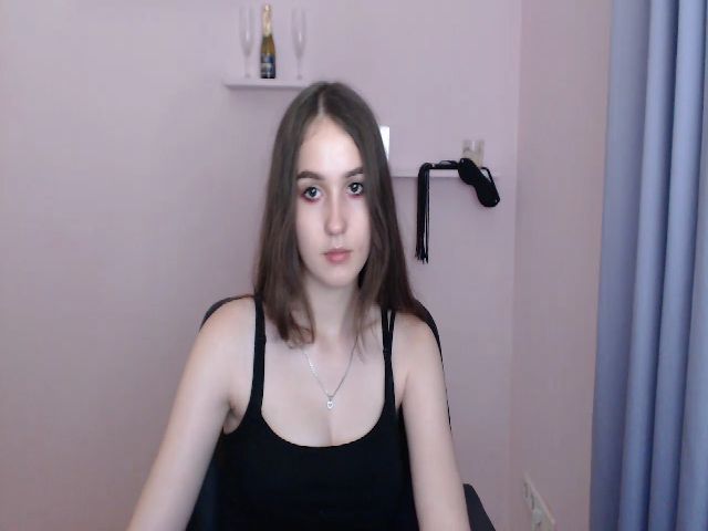 Live sex webcam photo for CuddliesKriss #255731332
