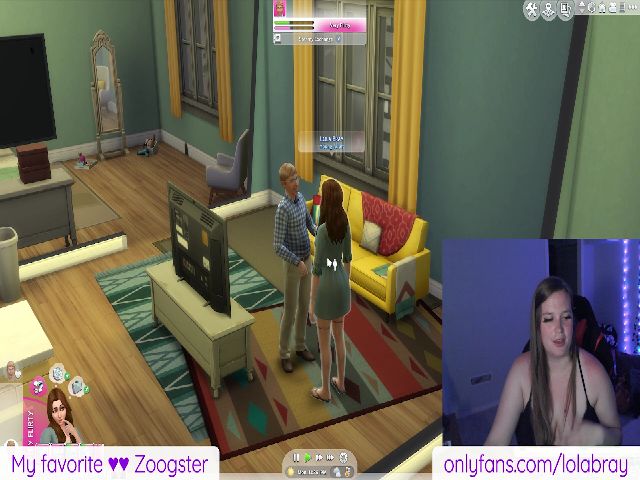 Live sex webcam photo for LolaBray_ #256142123