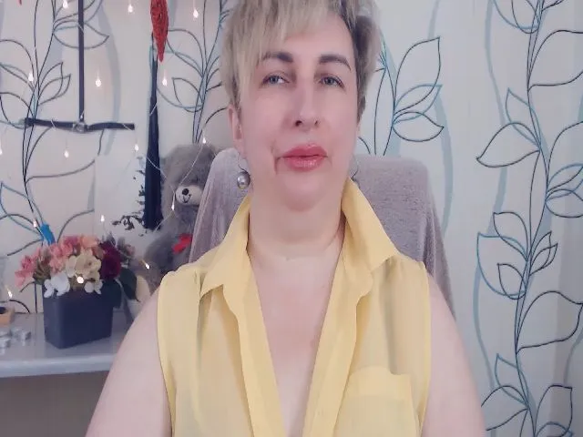 Live sex webcam photo for DepravedMadam #253660095