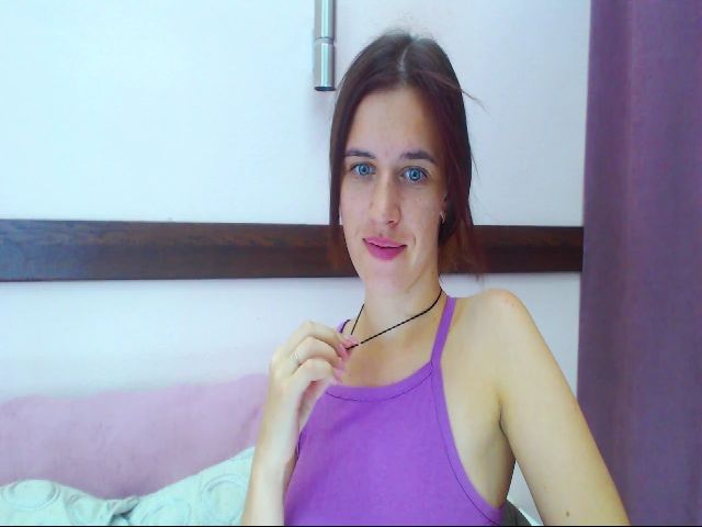 Live sex webcam photo for BlueAbelle #264814387