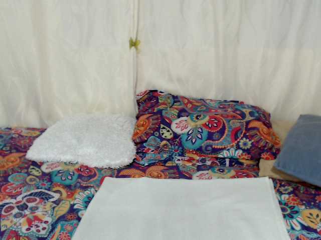 Live sex webcam photo for candy-mature #240960458