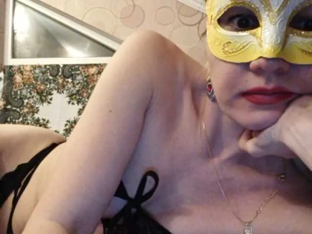 Live sex webcam photo for LauraLeight #241080233