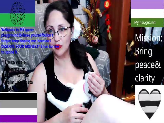 Live sex webcam photo for ImperatrizaS #255203835