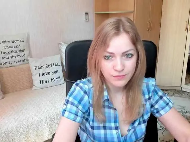 Live sex webcam photo for CherishSia #247128392