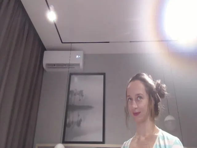 Live sex webcam photo for Innocent_Miss #253197820