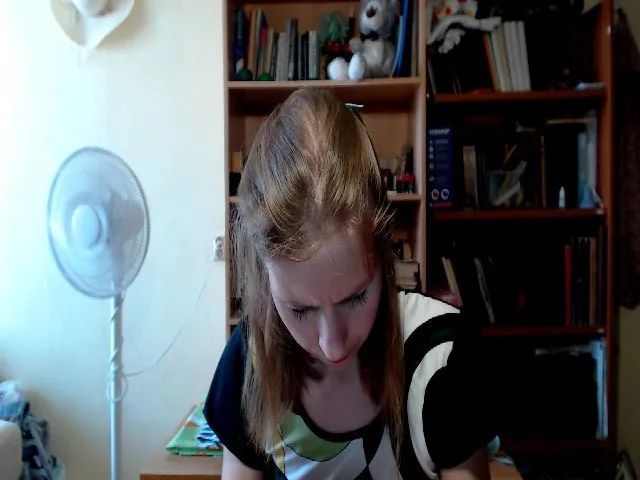 Live sex webcam photo for WinterGoddess #254097136