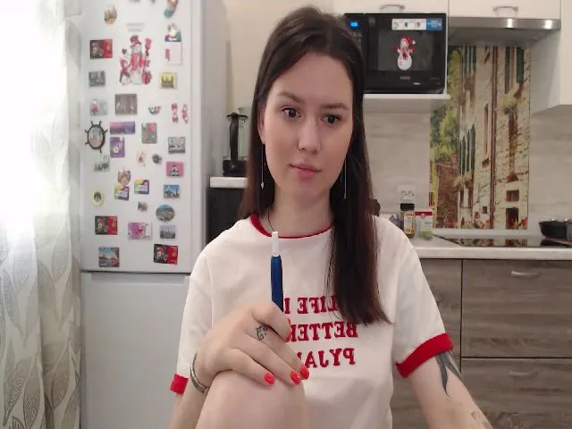Live sex webcam photo for WonderXGirlXX #264151701
