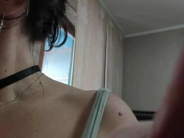 Live sex webcam photo for Mashulya29 #287943143