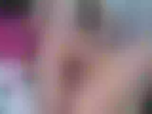 Live sex webcam photo for StormiSquirt #255741889